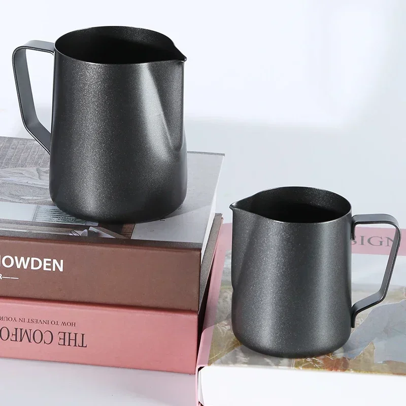 Dikke Zwarte 350/600ml Latte A - Barista Milk Jug recensie en prijs
